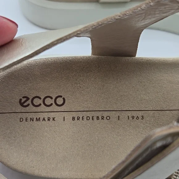 Ecco | Flowt 2 Band Sandals Size 40 - Picture 8 of 10